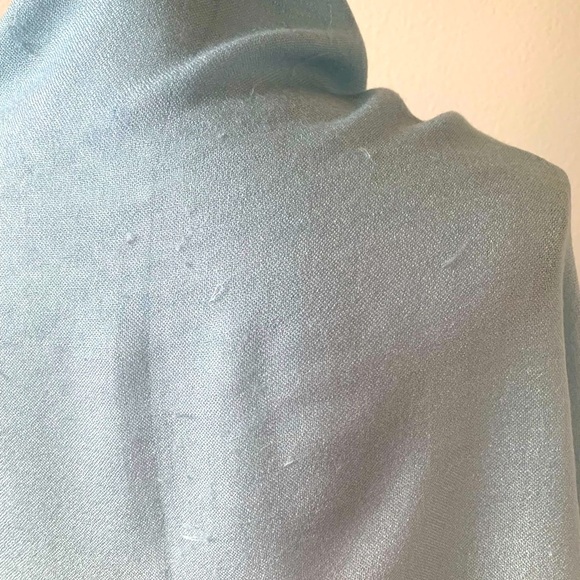 Scarf - Picture 3 of 8